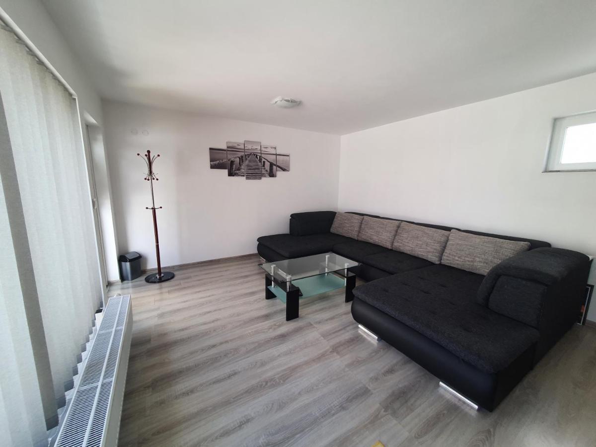 Apartmanovy Dom Stela Bešeňová 외부 사진