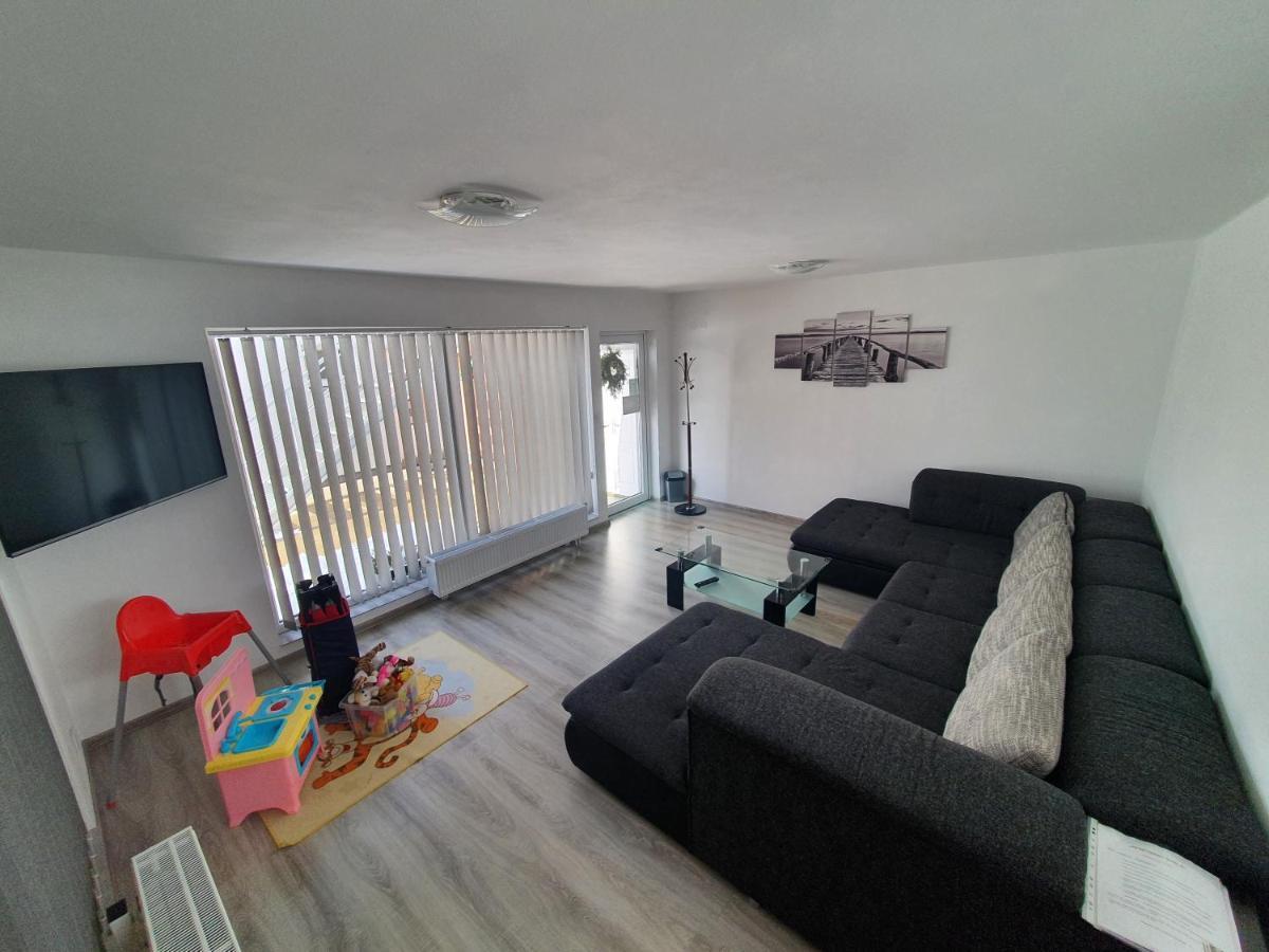Apartmanovy Dom Stela Bešeňová 외부 사진