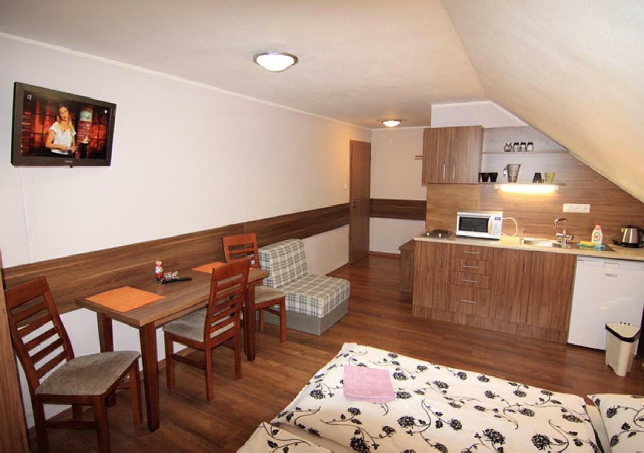 Apartmanovy Dom Stela Bešeňová 외부 사진